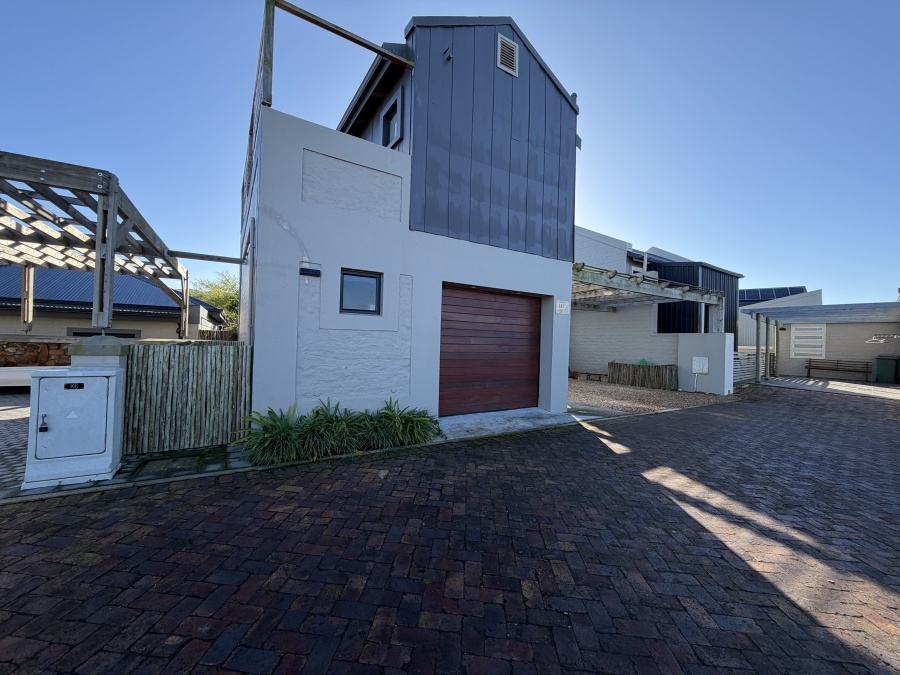 3 Bedroom Property for Sale in Crossways Farm Village Eastern Cape